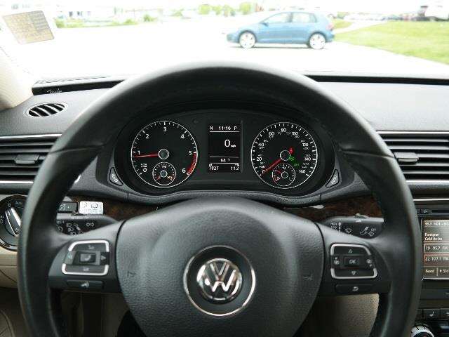 2015 Volkswagen Passat TDI SEL Premium 4dr Sedan 6A